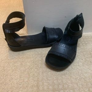 Fly London leather black sandals